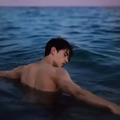 秦明凝